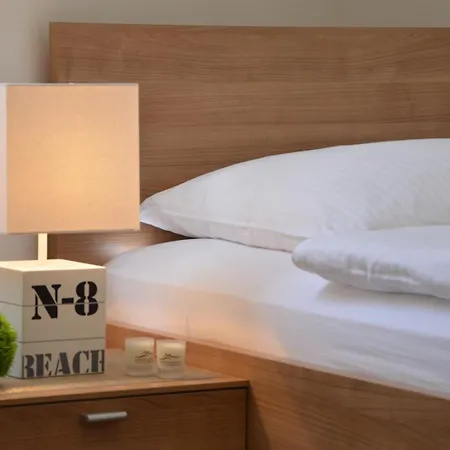 Altbau Trifft Auf Moderne - Neuwertige Komfortwohnung Fuer Bis 2 Personen * Wuppertal