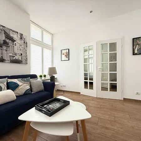 Altbau Trifft Auf Moderne - Neuwertige Komfortwohnung Fuer Bis 2 Personen Lägenhet Wuppertal