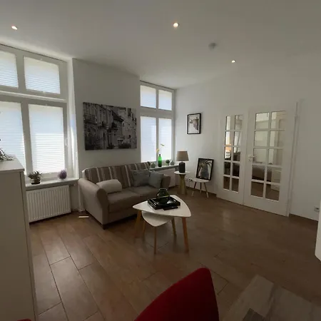 Altbau Trifft Auf Moderne - Neuwertige Komfortwohnung Fuer Bis 2 Personen Wuppertal