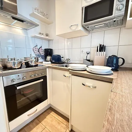 Altbau Trifft Auf Moderne - Neuwertige Komfortwohnung Fuer Bis 2 Personen Lägenhet