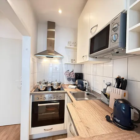 Altbau Trifft Auf Moderne - Neuwertige Komfortwohnung Fuer Bis 2 Personen * Wuppertal