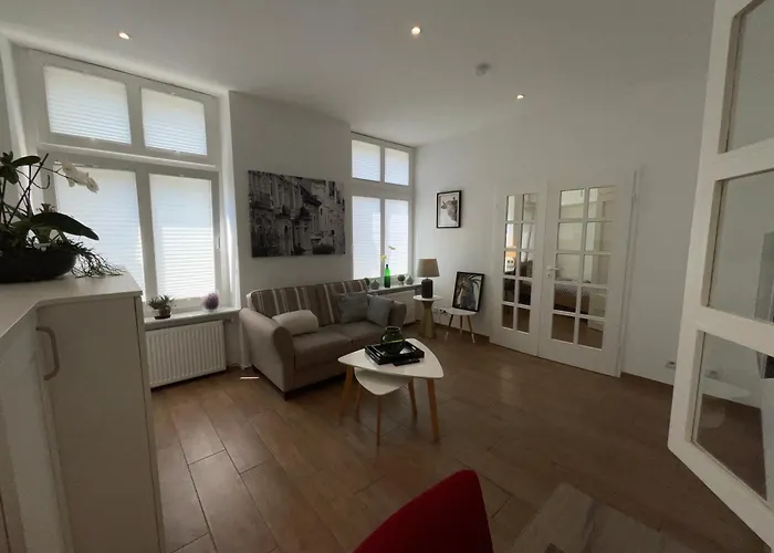 Altbau Trifft Auf Moderne - Neuwertige Komfortwohnung Fuer Bis 2 Personen Wuppertal